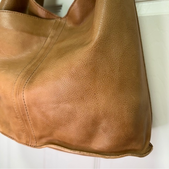 Genuine Leather Hobo Bag | One Size | Tan | NWT 👜 - Picture 4 of 15